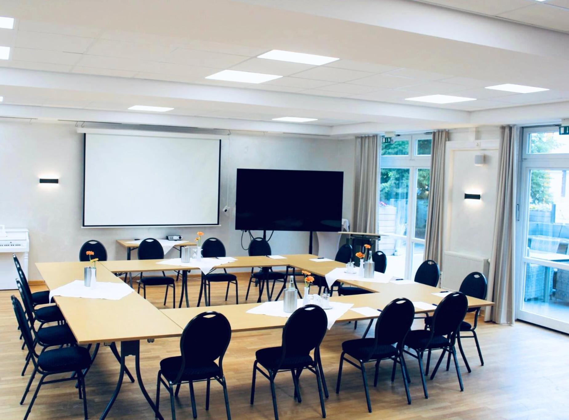 Hotel Adler & Eventlocation Gmbh Итцехое Екстериор снимка